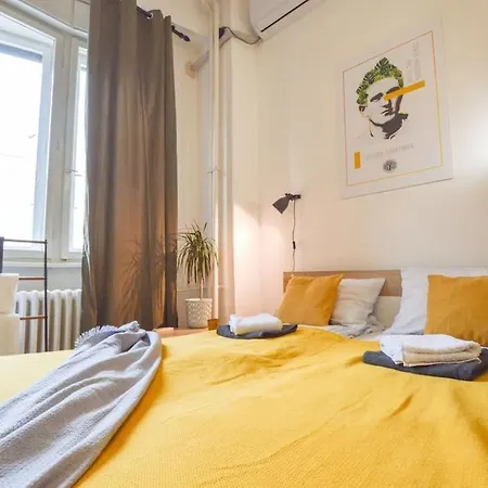 Pavla Papa - Bright & * Νόβι Σαντ