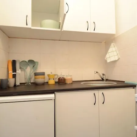 Pavla Papa - Bright & Διαμέρισμα Νόβι Σαντ