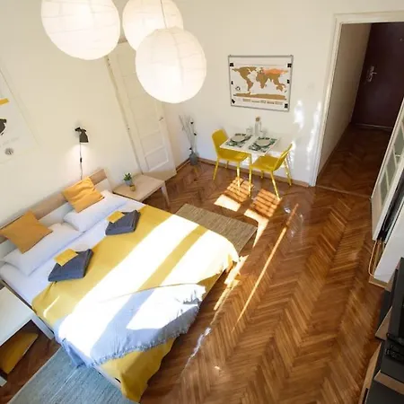 Pavla Papa - Bright & *