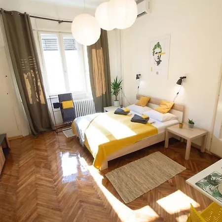 Pavla Papa - Bright & *