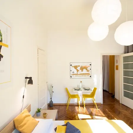 Διαμέρισμα Pavla Papa - Bright &